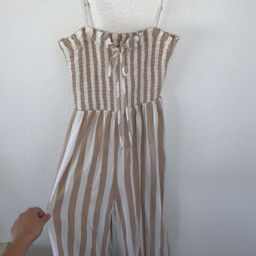 Striped pant suit